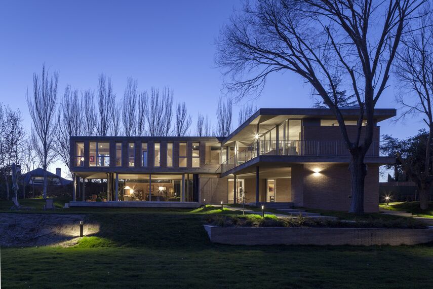 MasterLine 8 Windows - Private House Las Lomas located in Madrid, Spain