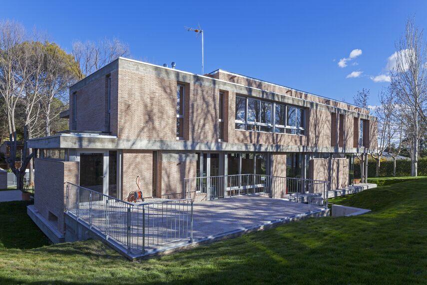 MasterLine 8 Windows - Private House Las Lomas located in Madrid, Spain