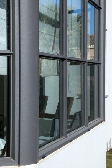 SlimLine 38 Ferro Windows - Villa Private House San Roque located inSpain