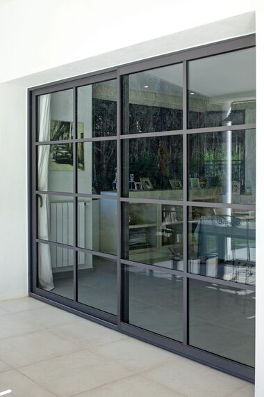 SlimLine 38 Ferro Windows - Villa Private House San Roque located inSpain