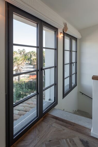 SlimLine 38 Ferro Windows - Villa Private House San Roque located inSpain