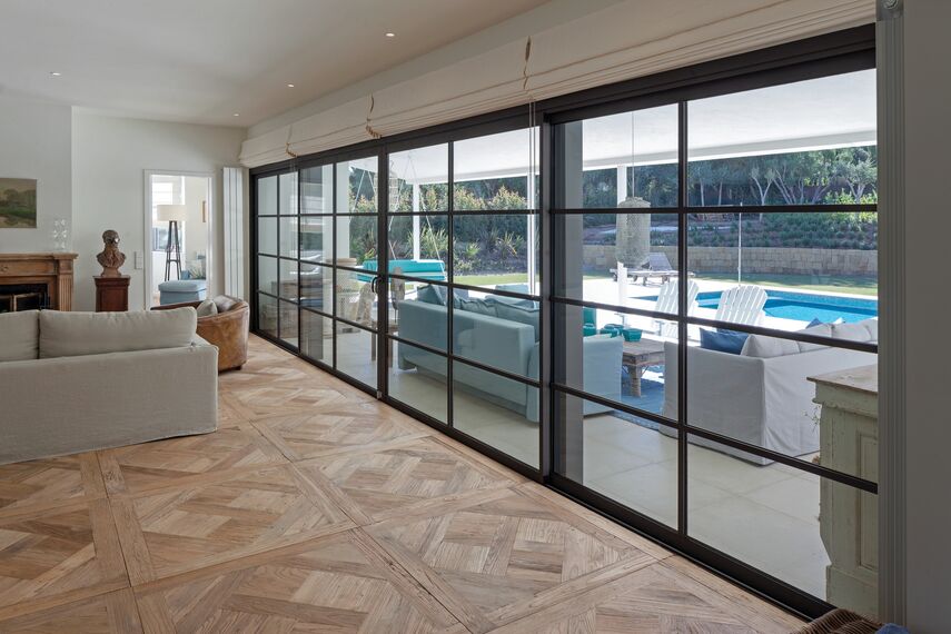 SlimLine 38 Ferro Windows - Villa Private House San Roque located inSpain