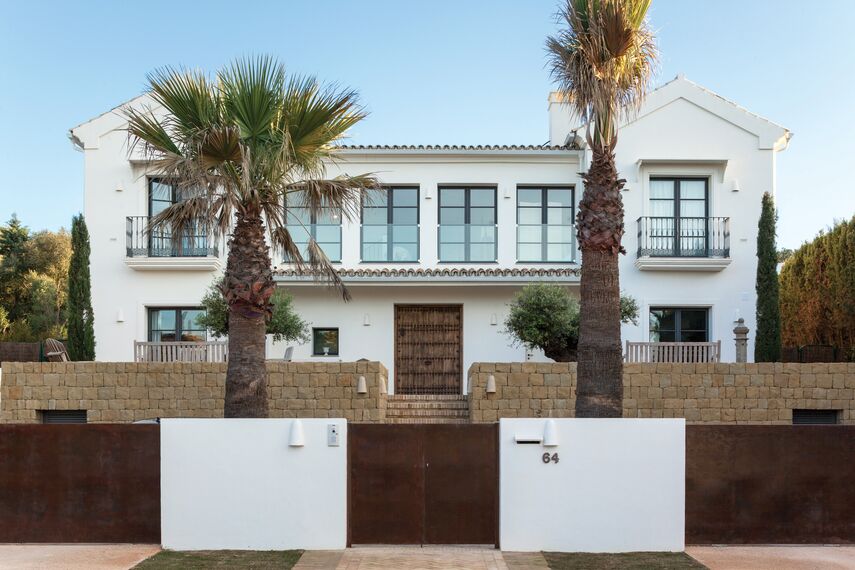 SlimLine 38 Ferro Windows - Villa Private House San Roque located inSpain