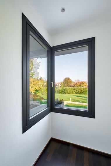 ConceptPatio 130 Sliding & Folding, CS 86-HI (c) Cancelled Systems, SlimLine 38 Standard Windows and SlimLine 38 Classic Windows - Villa Villa Treviso located in Treviso, Italy