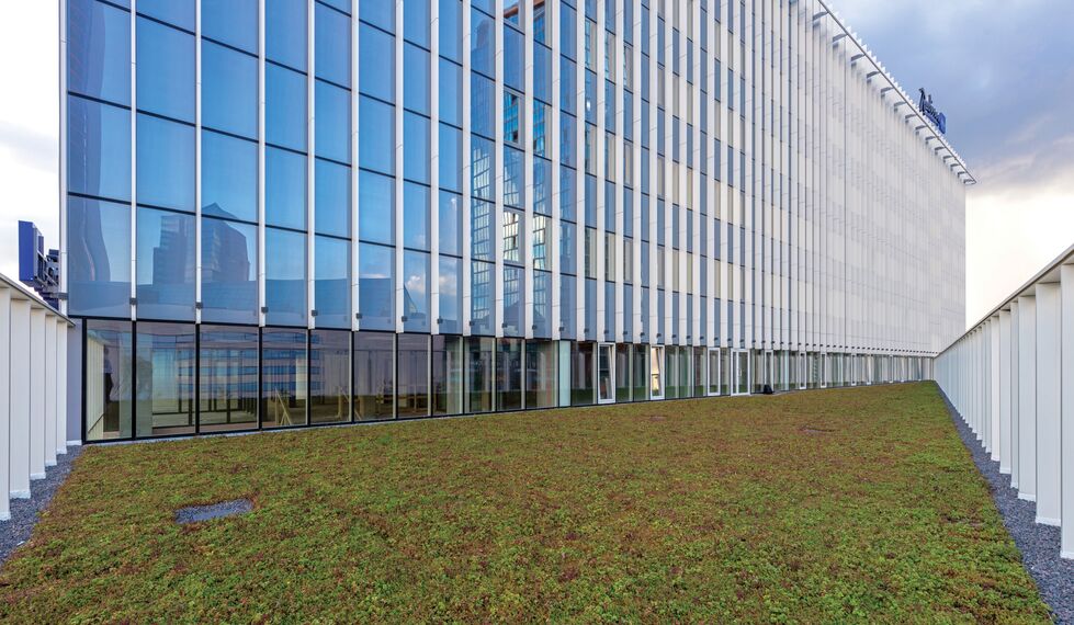 CW 50-HI Façades - Residental/Project Radisson Blu located in Vilnius, Lithuania