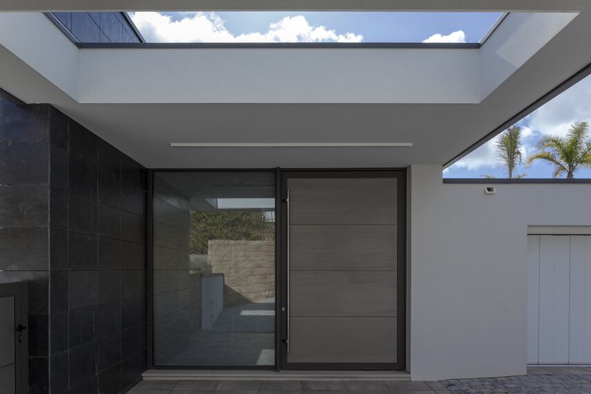 SlimLine 38 Doors, HiFinity Sliding & Folding and ConceptFolding 77 Sliding & Folding - House Private House Pattan located inSpain