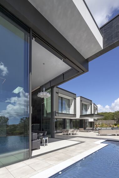 SlimLine 38 Doors, HiFinity Sliding & Folding and ConceptFolding 77 Sliding & Folding - House Private House Pattan located inSpain