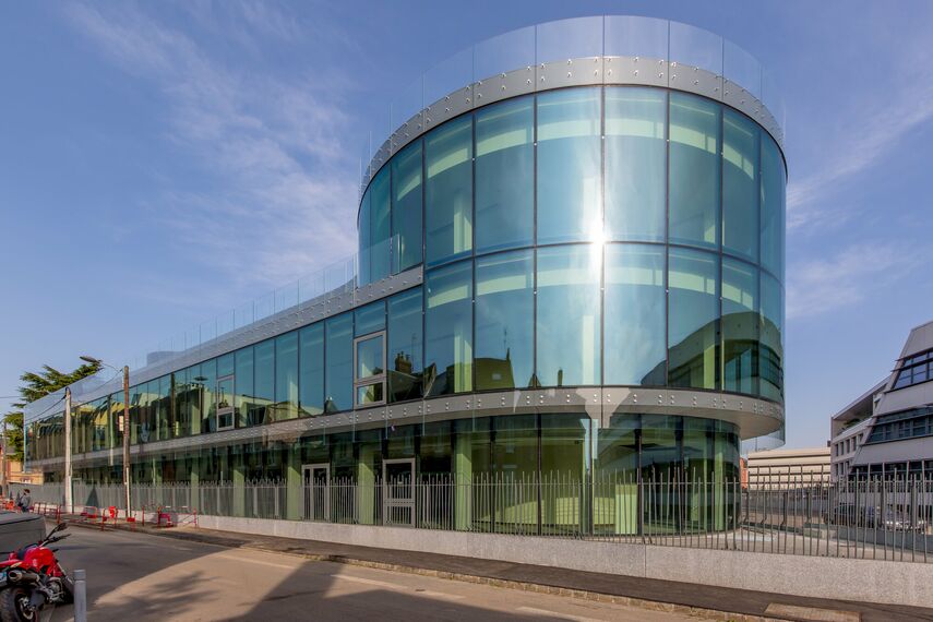 ThermoSystem 68 Windows, ConceptWall 50 Façades and CW 60-SC Façades - Siège MATMUT - La Filature located in Rouen, France