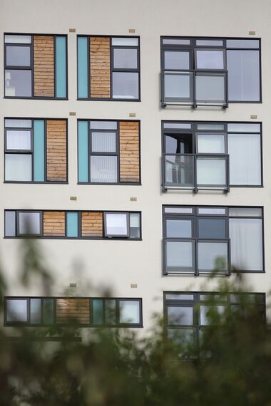 Vision 50 Doors, ConceptWall 50 Façades, ConceptSystem 68 Doors and ES 50 Windows - Apartmentcomplex Enfield Central located in Enfield, United Kingdom