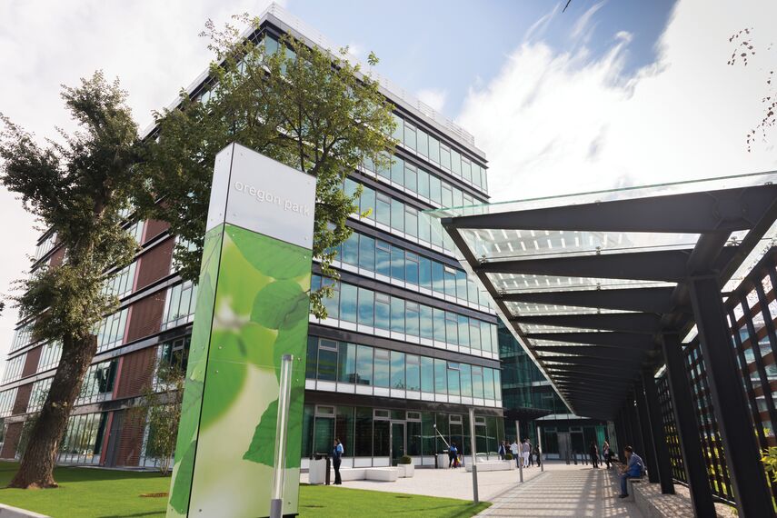 CS 86-HI (c) Cancelled Systems and CW 65-EF/HI Façades - Business center Oregon Park located in Bucharest, Romania