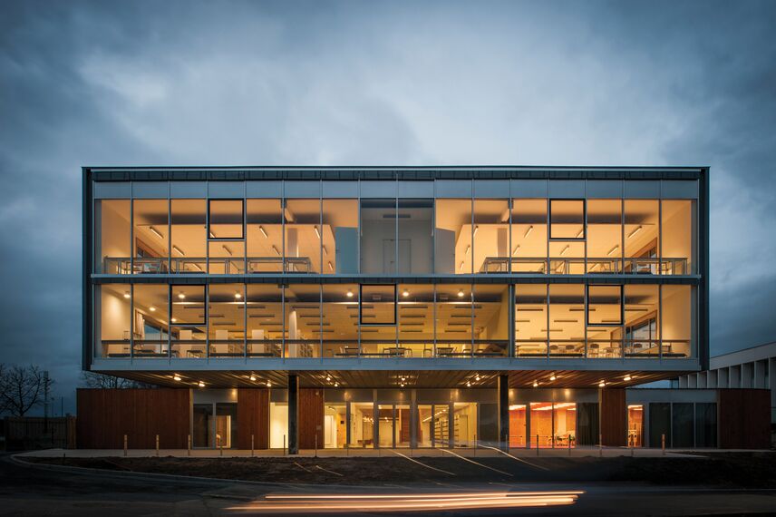 ConceptWall 50 Façades and ThermoSystem 68 Windows - School Restructuration Collège La Grande Métairie located inFrance