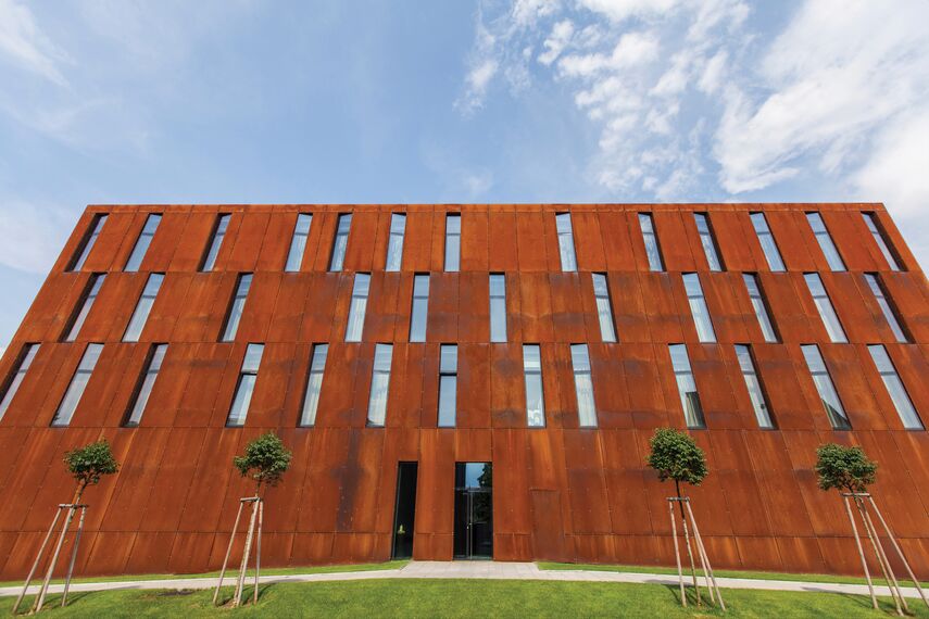 CS 86-HI (c) Cancelled Systems, ConceptSystem 59Pa Windows and CW 50-SC Façades - Entertainment Casino Olomouc located in Olomouc, Czech Republic