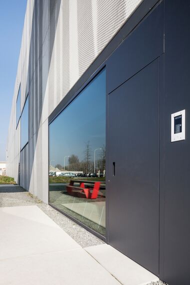 ConceptWall 50 Façades and ConceptSystem 77 Windows - Office building Enjoy Concrete located inBelgium