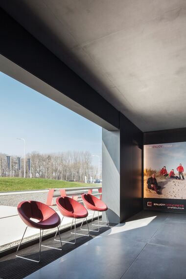 ConceptWall 50 Façades and ConceptSystem 77 Windows - Office building Enjoy Concrete located inBelgium