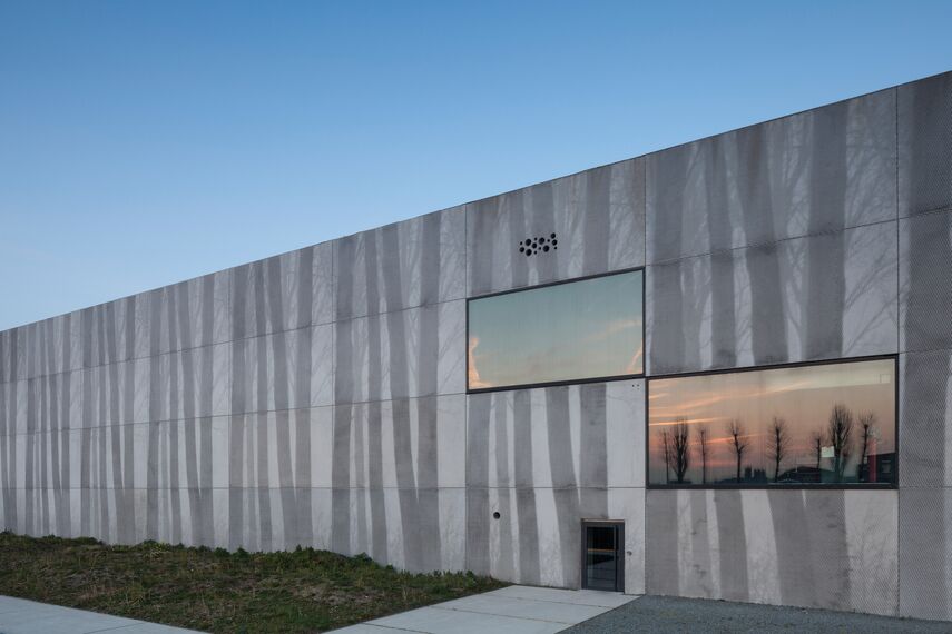 ConceptWall 50 Façades and ConceptSystem 77 Windows - Office building Enjoy Concrete located inBelgium