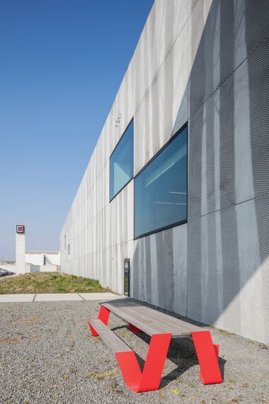 ConceptWall 50 Façades and ConceptSystem 77 Windows - Office building Enjoy Concrete located inBelgium