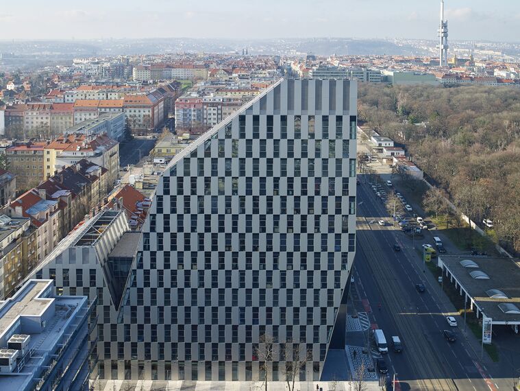 CW 86 Standard Façades and CW 86-EF Façades - Crystal located in Prague, Czech Republic