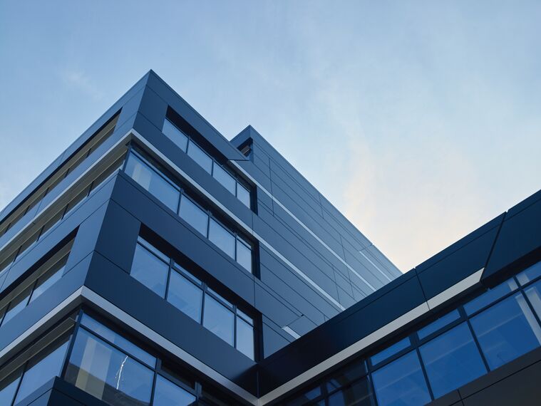 CS 86-HI (c) Cancelled Systems and ConceptWall 50 Façades - Office building ArtGen located in Prague, Czech Republic