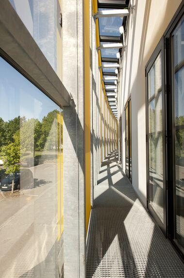 ThermoSystem 57 Windows and CW 50-FV Façades - College/University University 'Ecole Normale Supérieure de Cachan' (ENS) located inFrance