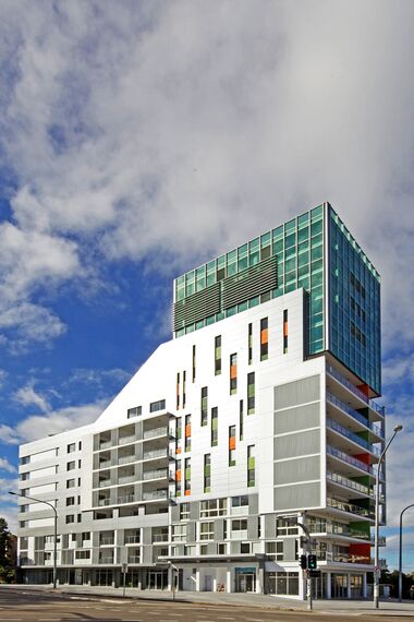 ConceptSystem 59Pa Windows, BriseSoleil 100 Solar Shading, ConceptSystem 59Pa Doors, ConceptWall 50 Façades and CP 50 Sliding & Folding - Apartmentcomplex Albert Street Apartments located in North Parramatta, Australia