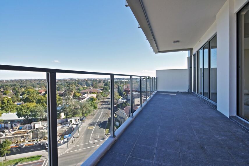 ConceptSystem 59Pa Windows, BriseSoleil 100 Solar Shading, ConceptSystem 59Pa Doors, ConceptWall 50 Façades and CP 50 Sliding & Folding - Apartmentcomplex Albert Street Apartments located in North Parramatta, Australia