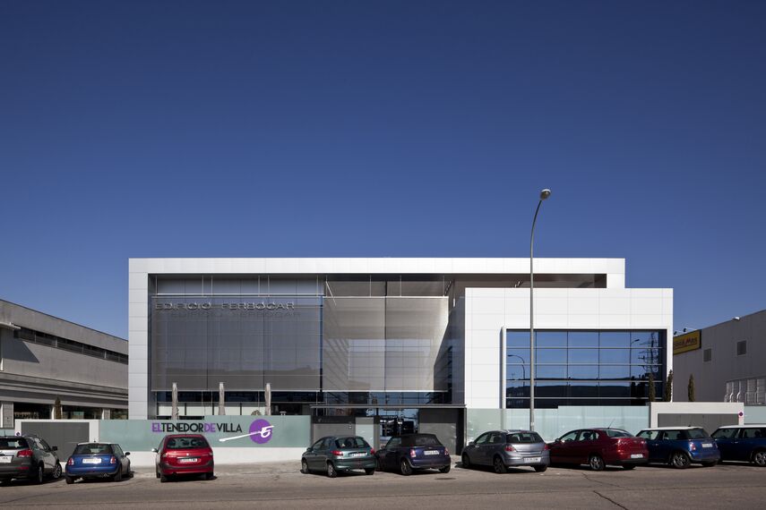 EcoSystem 50 Doors, ConceptSystem 77 Windows, ConceptSystem 77 Doors, EcoSystem 50 Windows and ConceptWall 50 Façades - Ferbocar located in Madrid, Spain