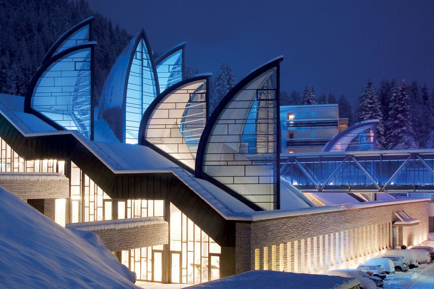 ConceptSystem 77 Windows, ConceptWall 50 Façades and ConceptSystem 77 Doors - Health resort Tschuggen Bergoase located in Arosa, Switzerland