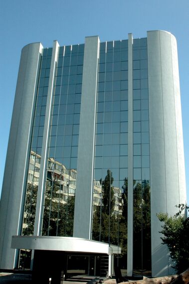 ConceptWall 50 Façades - Office building BS NII FermMash Degtjarivska str 62 located in Kiev, Ukraine