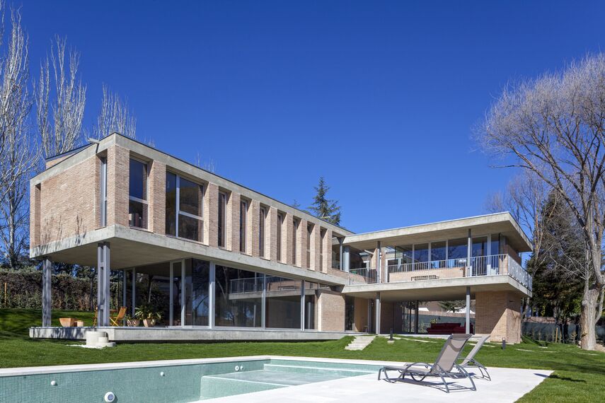 MasterLine 8 Windows and ConceptPatio 155 Sliding & Folding - Villa Private House Las Lomas located in Madrid, Spain