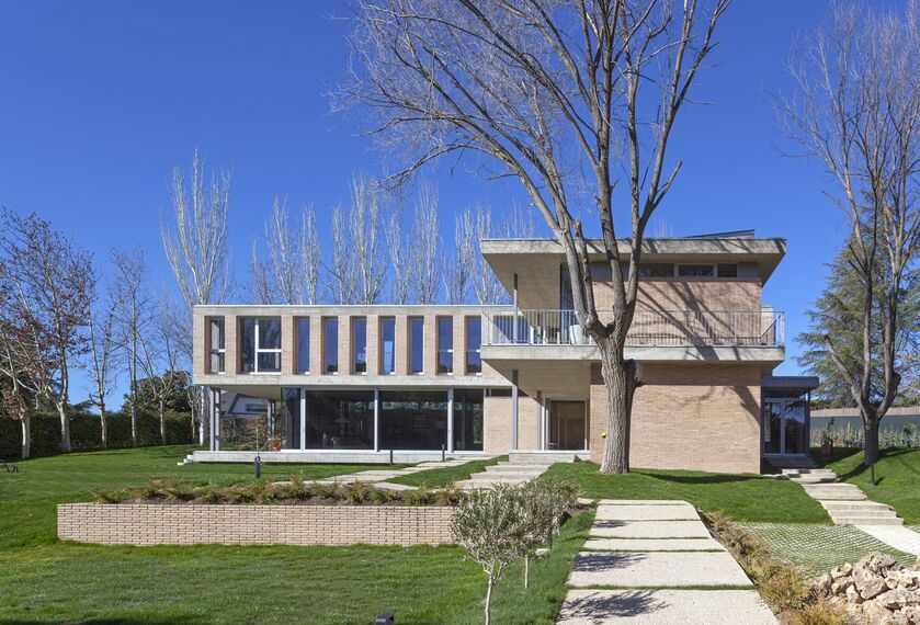 MasterLine 8 Windows - Private House Las Lomas located in Madrid, Spain