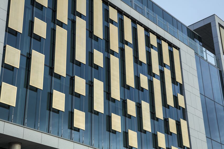 ConceptWall 50 Façades and ConceptSystem 77 Doors - Office building The Reflector located in Dublin, Ireland