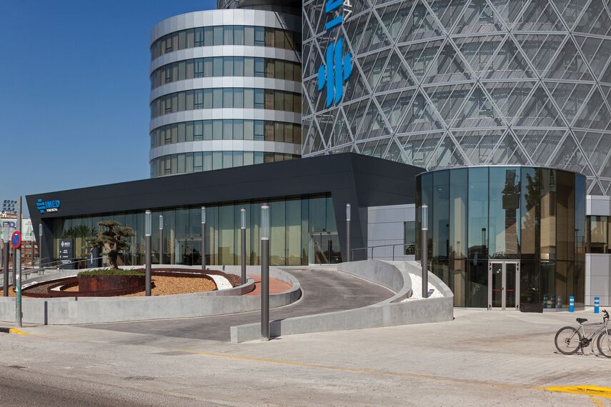 ConceptWall 50 Façades and CW 50-SC Façades - IMED Hospital located in Valencia, Spain