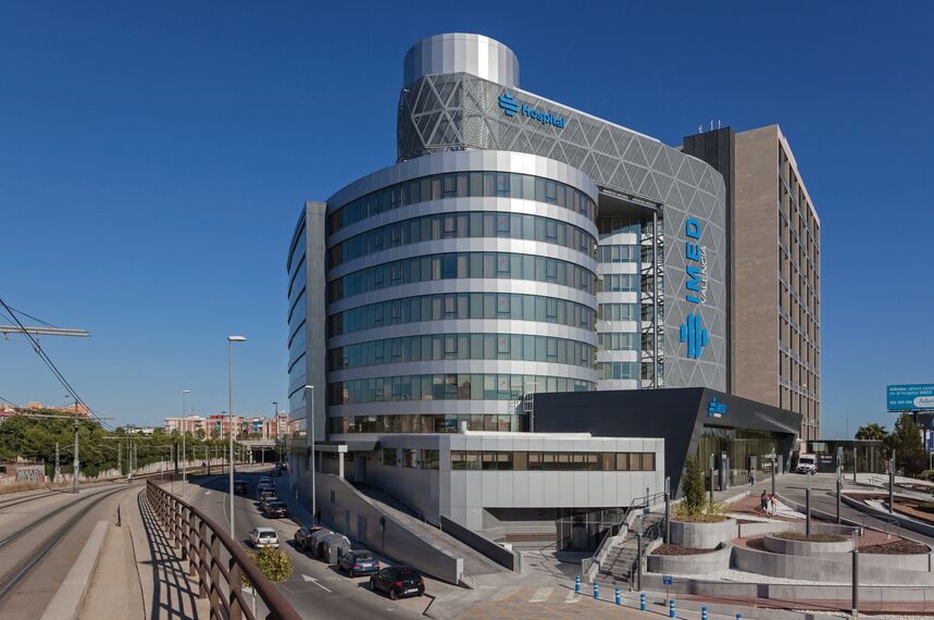 ConceptWall 50 Façades and CW 50-SC Façades - IMED Hospital located in Valencia, Spain