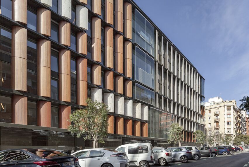 HiFinity Sliding & Folding and CS 77 Hidden Vent Windows - Lagasca 99 located in Madrid, Spain