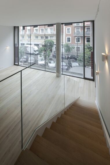 HiFinity Sliding & Folding and CS 77 Hidden Vent Windows - Apartmentcomplex Lagasca 99 located in Madrid, Spain