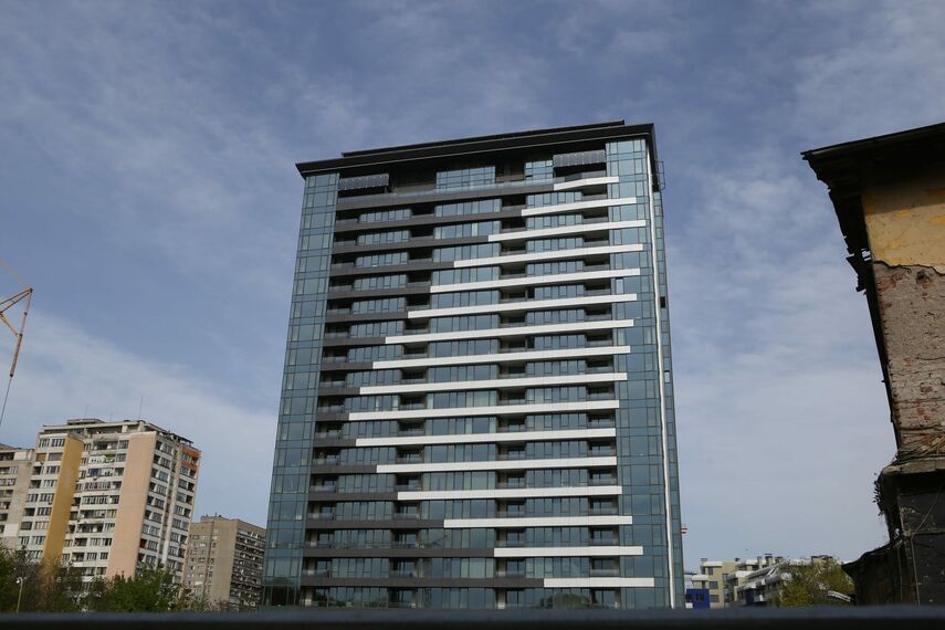 SlimLine 38 Windows, HiFinity Sliding & Folding, RB Glass Complementary Systems and CW 50-HI Façades - Apartmentcomplex Diamond 1 located in Sofia, Bulgaria