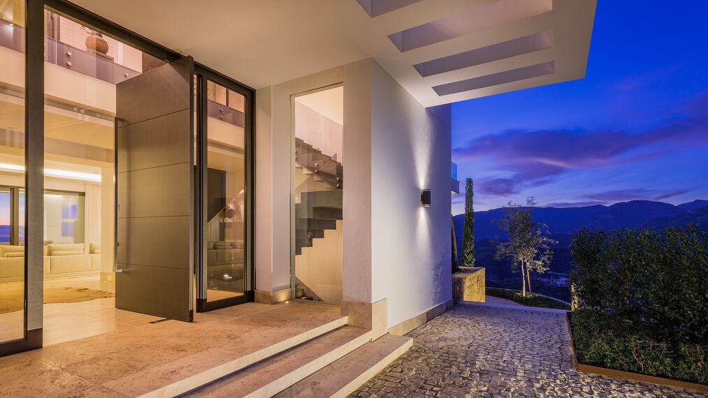 HiFinity Sliding & Folding, ConceptSystem 77 Windows, ConceptPatio 155 Sliding & Folding and EcoSystem 50 Windows - Villa Heaven 11 located in Marbella, Spain