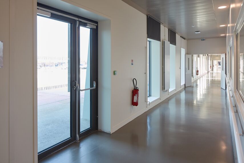 CI 45 Doors, CI 45 Windows, XS 50-BR window, CW 50 Standard Façades, CW 50 Façades, CS 77 Fire Proof Windows and CW 50-SC Façades - Groupe Hospitalier Melun-Sénart located in Dammarie Les Lys, France