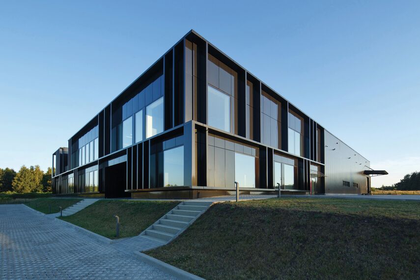 ConceptSystem 59Pa Windows, ConceptPatio 155 Sliding & Folding and CW 50-HI Façades - Office building Pivexin Technology Headquarter located in Babice, Poland