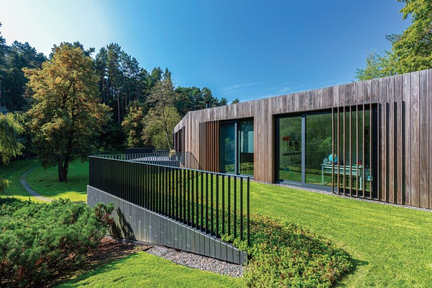 ConceptPatio 155 Sliding & Folding and CW 50-HI Façades - Villa Valley Villa located in Vilnius, Lithuania