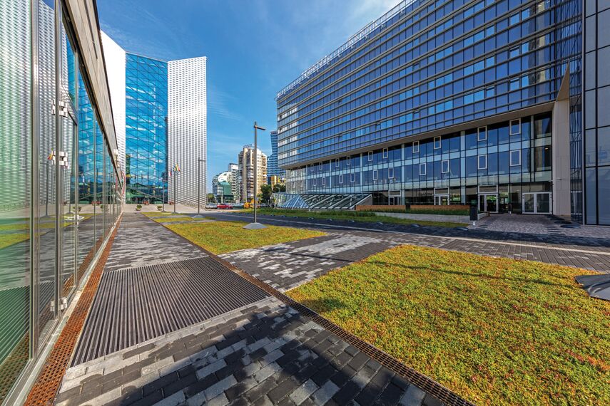 CW 50-HI Façades - Residental/Project Radisson Blu located in Vilnius, Lithuania