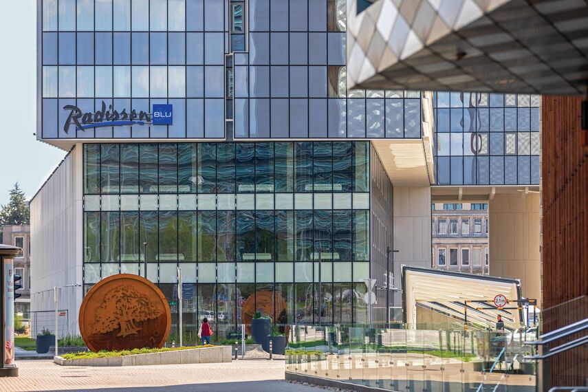 CW 50-HI Façades - Residental/Project Radisson Blu located in Vilnius, Lithuania