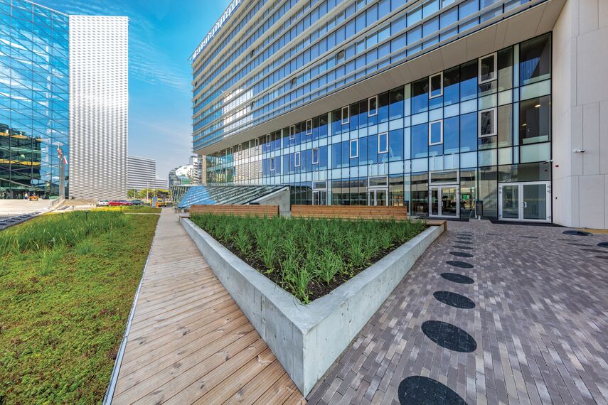 CW 50-HI Façades - Residental/Project Radisson Blu located in Vilnius, Lithuania