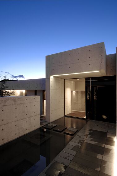 ConceptPatio 155 Sliding & Folding and CS 68 Hidden Vent Windows - Villa Concrete House located in Madrid, Spain