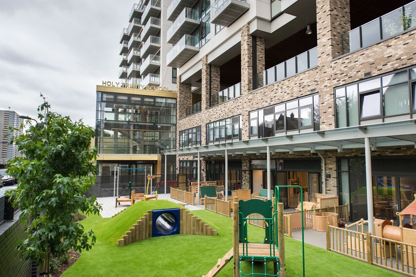 Vision 50 Doors, ConceptSystem 77 Windows, ConceptFolding 77 Sliding & Folding, CW 50 Standard Façades and CW 50 Façades - Apartmentcomplex Holy Trinity School and Vibe Apartments located in London, United Kingdom