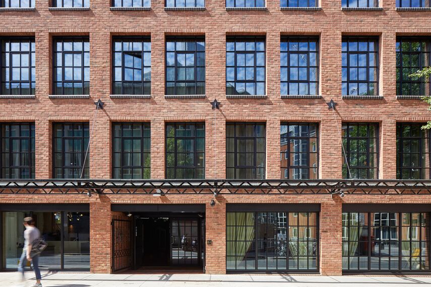 ConceptPatio 130 Sliding & Folding, SlimLine 38 Doors and ConceptWall 50 Façades - Residental/Project The Curtain Hotel located in London, United Kingdom