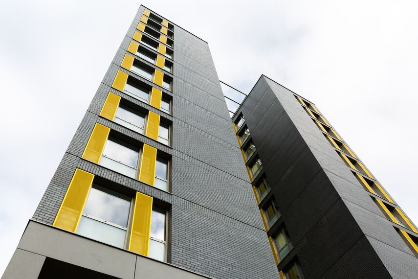 ConceptSystem 68 Doors and CW 50-HI Façades - Residental/Project Sherwood Court located in London, United Kingdom