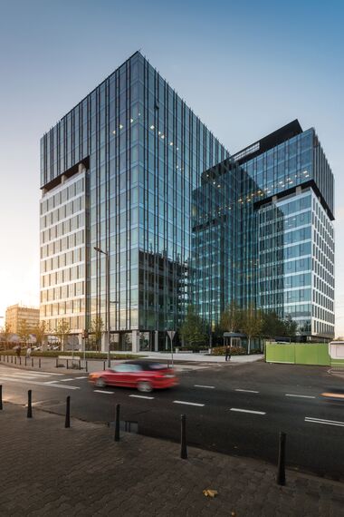 CW 50-HI Façades and CW 50-SC Façades - Office building West Station located in Warsaw, Poland