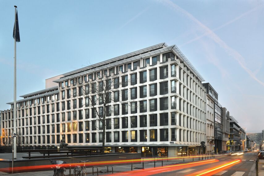 CS 86-HI (c) Cancelled Systems - Hotel/Holiday complex Hotel Courtyard Marriott Brussels located in Brussels, Belgium