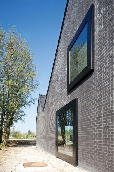 ConceptWall 50 Façades, ConceptPatio 130 Sliding & Folding, CS 77 Standard Windows and CS 77 Windows - House Private House Kortrijk 2 located in Kortrijk, Belgium
